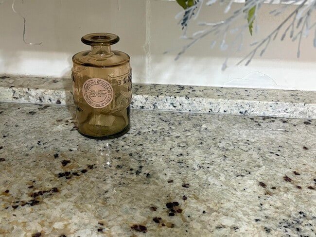 Building Photo - 343 N McLean Blvd