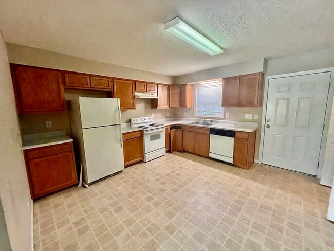 Building Photo - 180 Stone Henge Ln