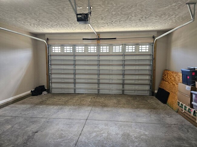 Building Photo - BRAND NEW LISTING!!!!