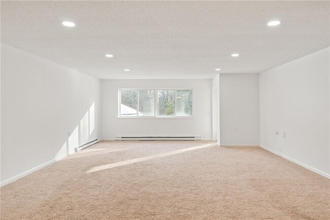 Building Photo - 30 Argyle Ave