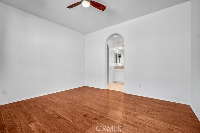 Building Photo - 519 S Melrose St