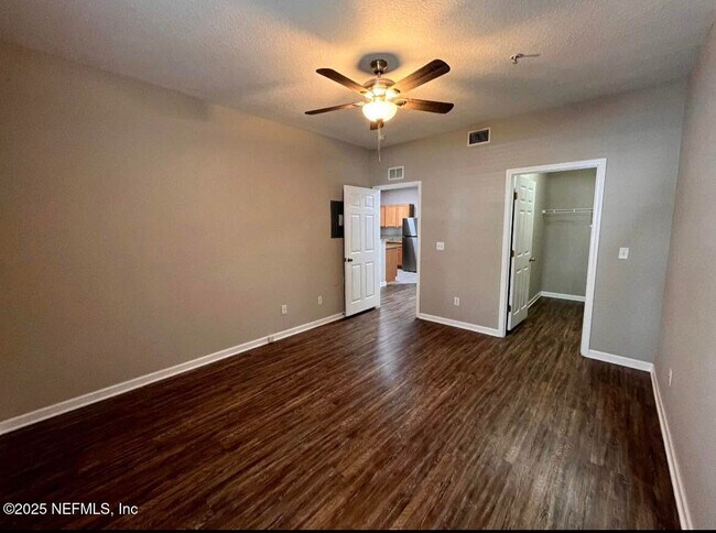 Building Photo - 2200 Marsh Hawk Ln