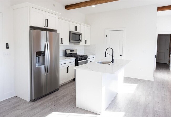 Building Photo - 50 Ashburton St