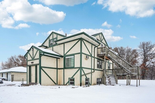 Building Photo - 17256 Kenyon St NE