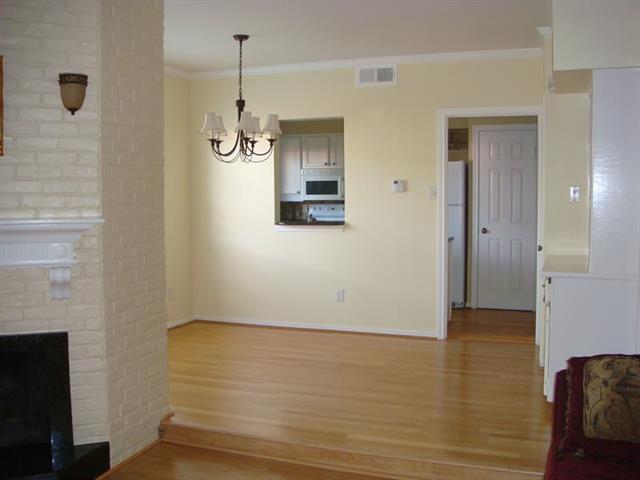 Building Photo - 4000 Rawlins St