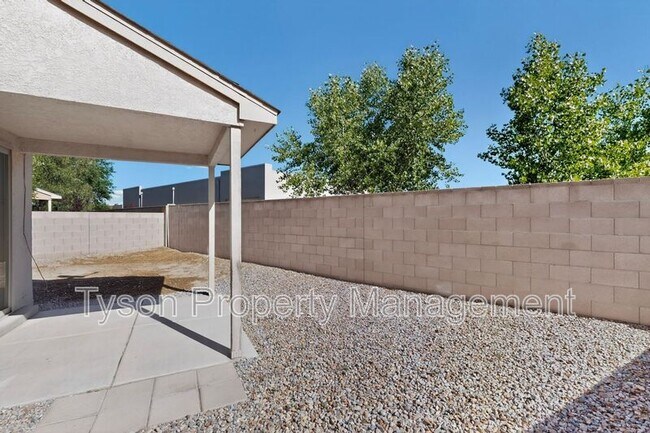 Building Photo - 5648 Valle Alegre Pl NW