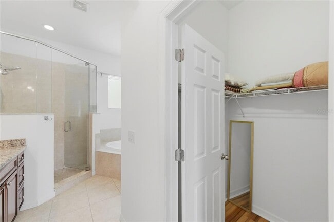 Building Photo - 4118 Woodacre Ln