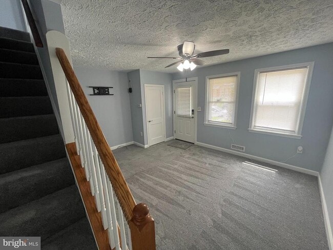 Building Photo - 7118 Eastbrook Ave