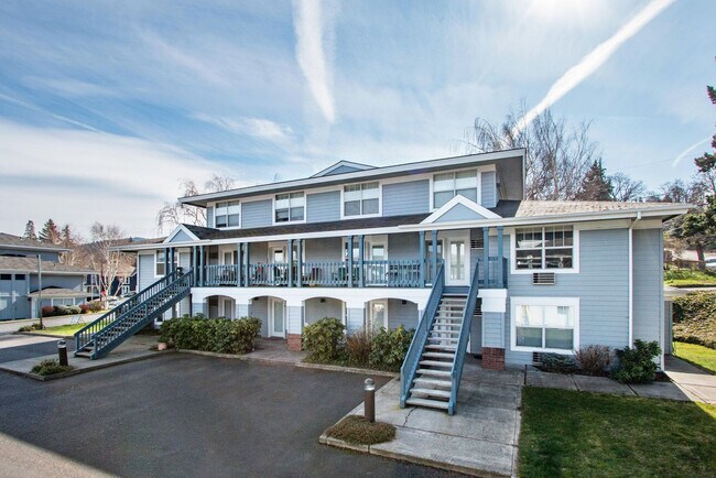 Building Photo - 714 Cascade Ave