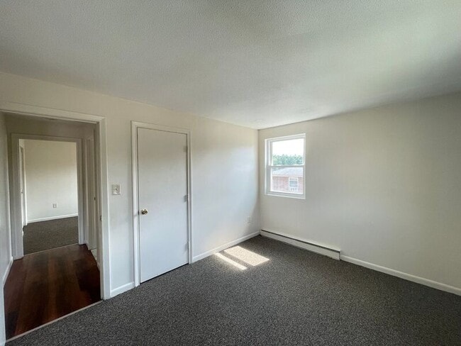 Building Photo - 173 Loudon Rd