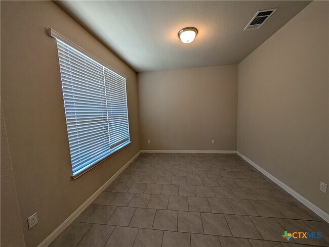 Building Photo - 2203 Flintshire Dr
