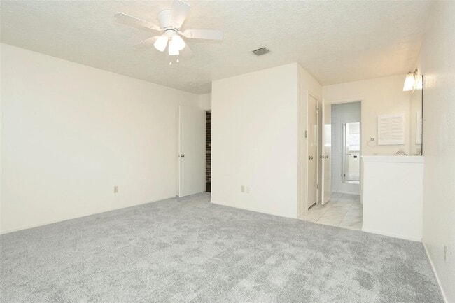 Building Photo - 1418 Crawley Ct