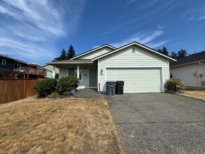 Building Photo - Beautiful One Story House - 3 bed in Spanaway!