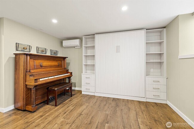 Building Photo - 3831 Letitia Ave S