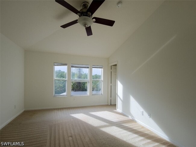 Building Photo - 2332 Silver Palm Dr