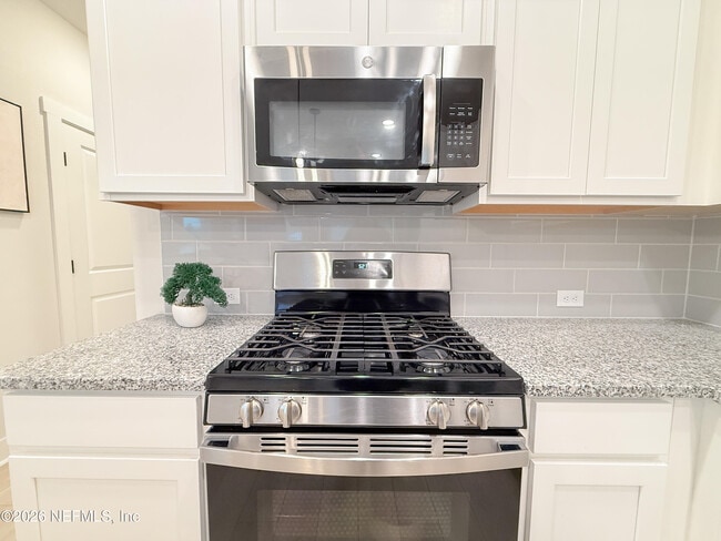 Building Photo - 11102 Quantum Ct