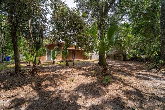 Building Photo - 3/2 Single-Family Shores Home