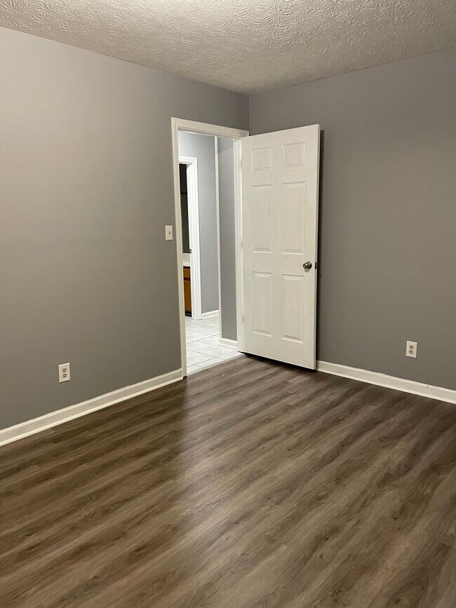 Building Photo - 107 Oliver St