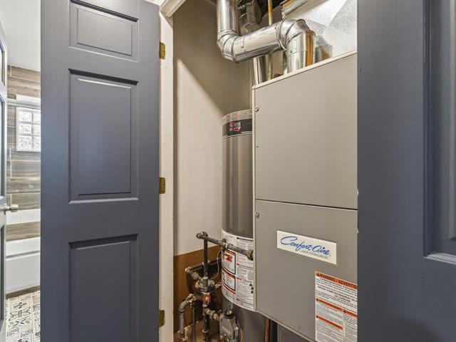 Building Photo - 2205 Clover Ave