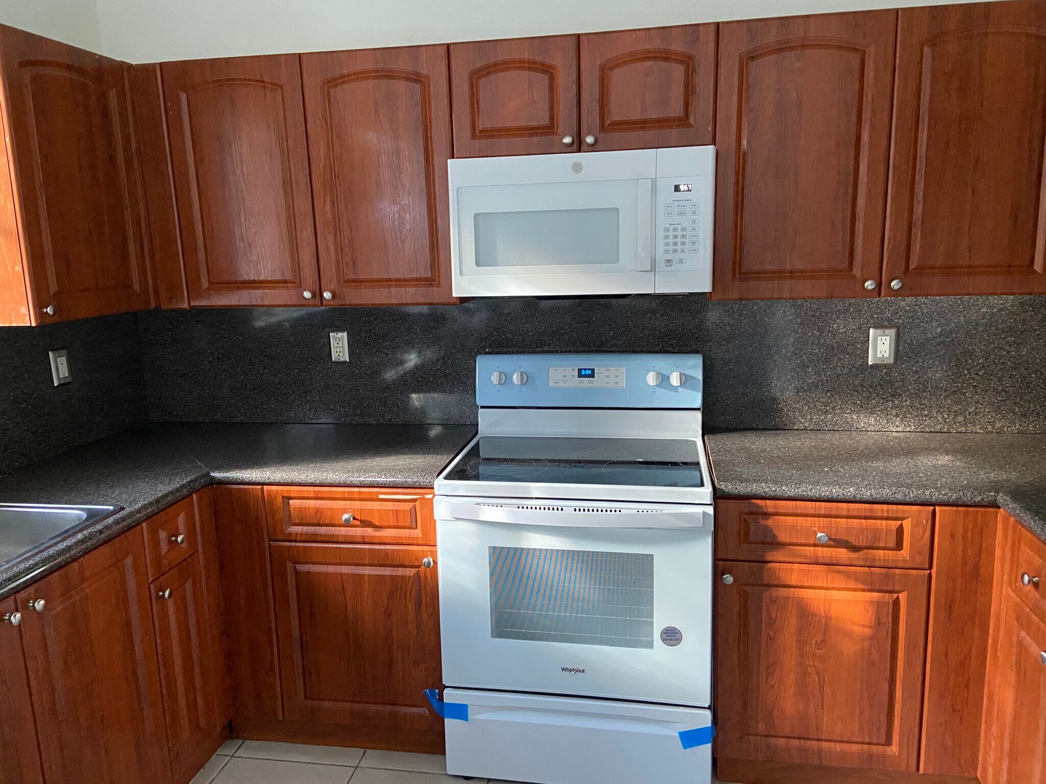 Building Photo - 6916 NW 174th Ter