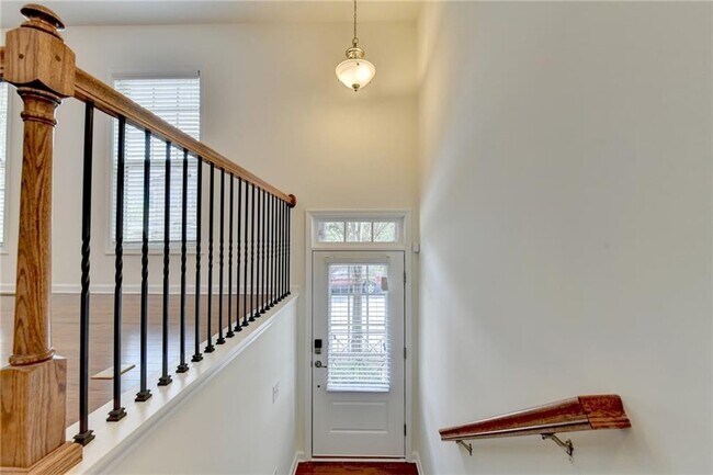 Building Photo - 3377 N Twin Alley