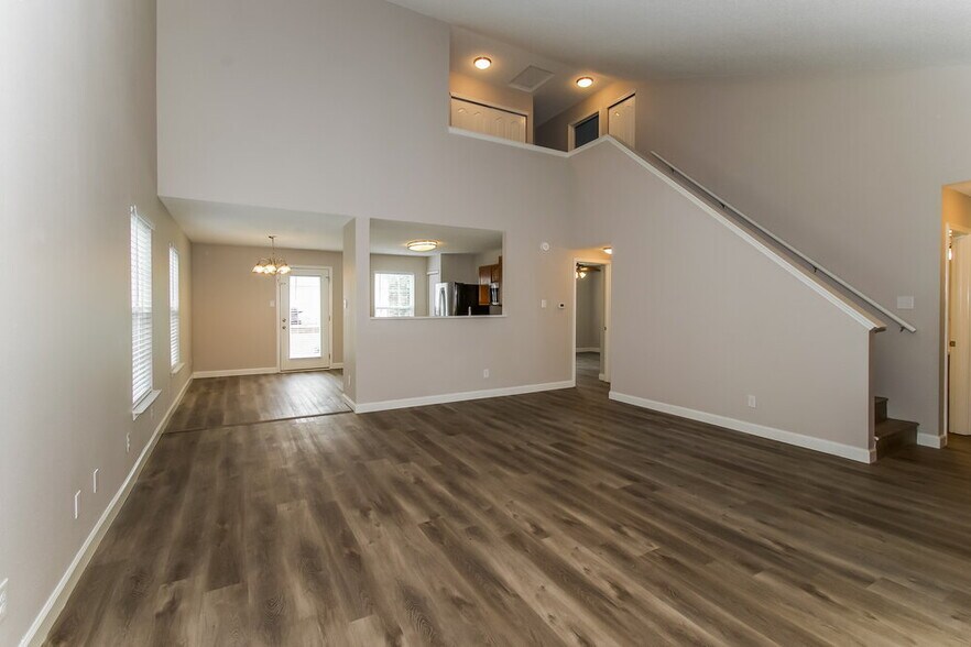 Building Photo - 6305 E Mariah Hill Ln