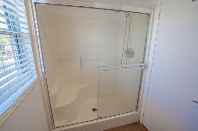 Building Photo - 2-Bedroom Townhome in Valencia's Cheyenne ...