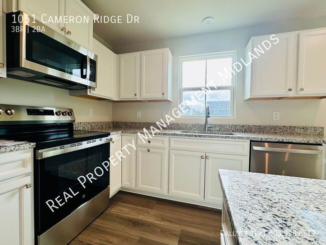Building Photo - 1051 Cameron Ridge Dr