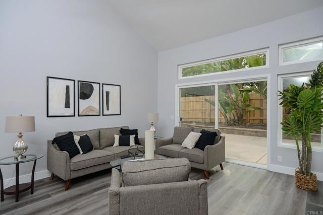 Building Photo - 3762 Via Del Rancho