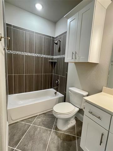 Building Photo - 6313 Burbank Wy