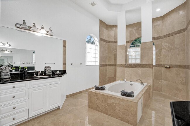 Building Photo - 13751 Pine Meadow Ct