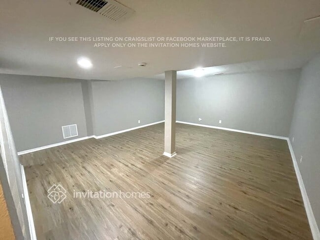 Building Photo - 8454 Prairie Clover Way