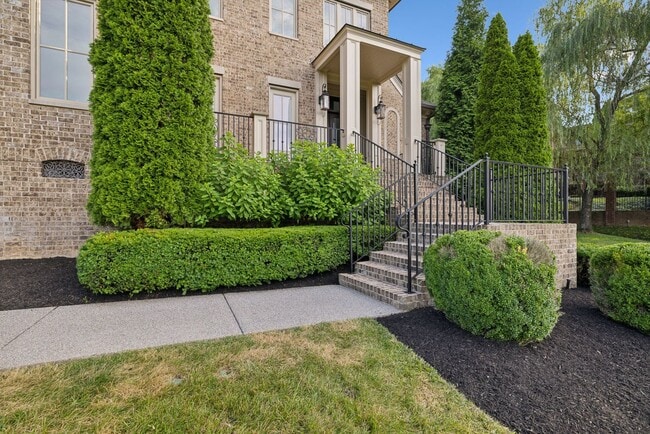 Building Photo - 3 Crooked Stick Ln