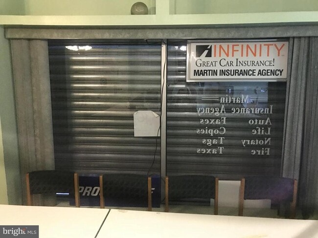 Building Photo - 5700 Delancey St