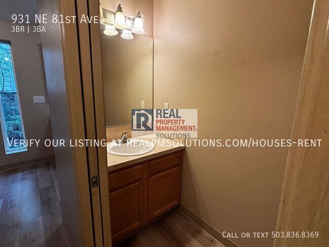 Building Photo - 931 NE 81st Ave