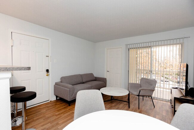 Building Photo - 108 Garris Dr