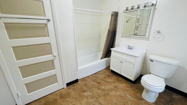 Building Photo - Key Investments-1315 N. State St.