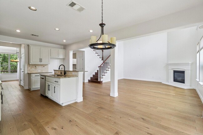 Building Photo - 12604 Tierra Grande Trail