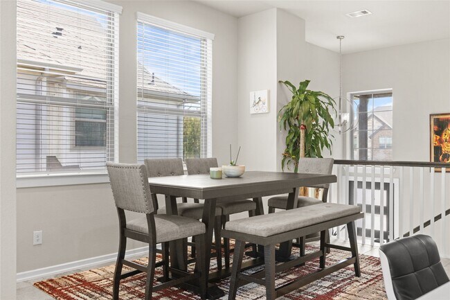 Building Photo - 9443 Starlight Oak Dr