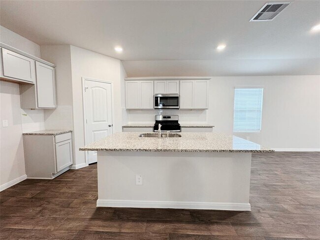 Building Photo - 1207 Camden Ln