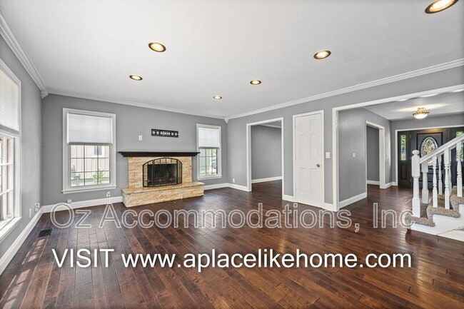 Building Photo - 10508 Reeder St