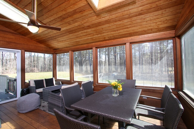 Building Photo - 23 Cross Rd