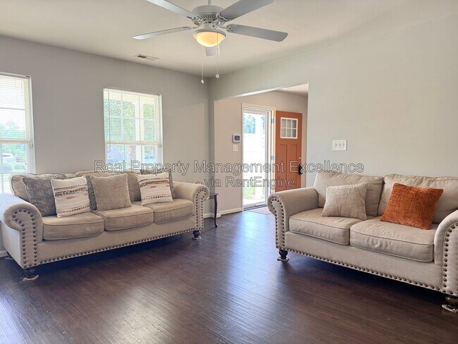 Building Photo - 3446 Ferdilah Ln