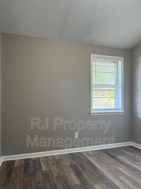Building Photo - 3417 Edgar St