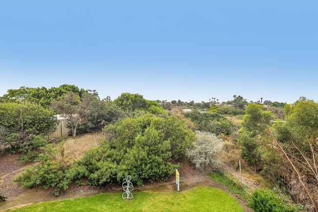 Building Photo - 2065 Poplar Rd