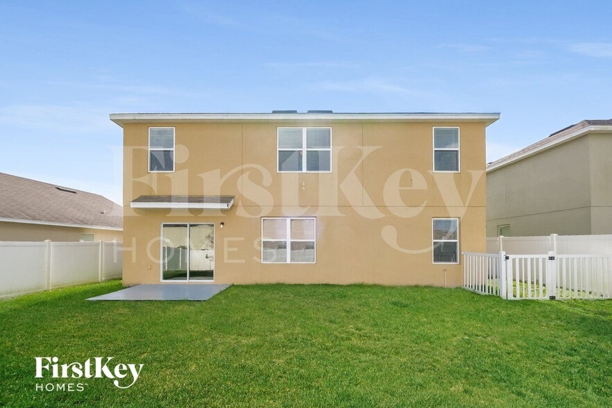 Building Photo - 36051 Carriage Pine Ct
