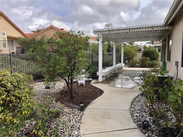 Building Photo - 29242 Winding Brook Dr