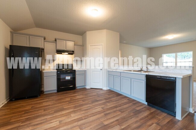 Building Photo - 1175 Gallery Dr