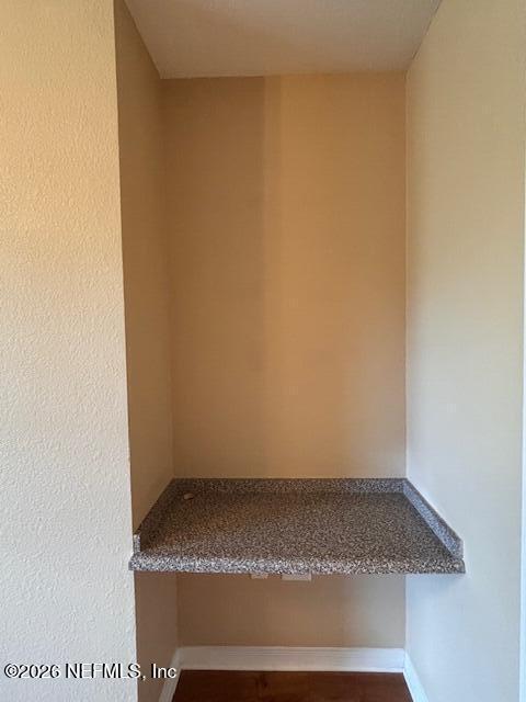 Building Photo - 7800 Point Meadows Dr