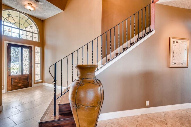 Building Photo - 2614 Pace Bend Rd S
